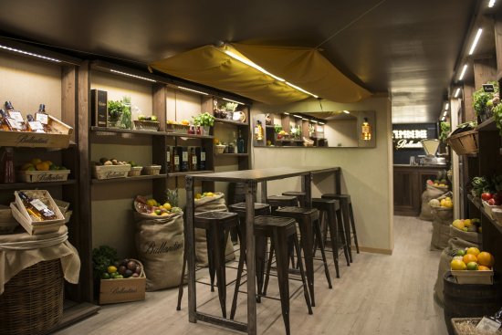 Ballantines Unveils Winning Night Market Bar Concept at exclusive launch event.