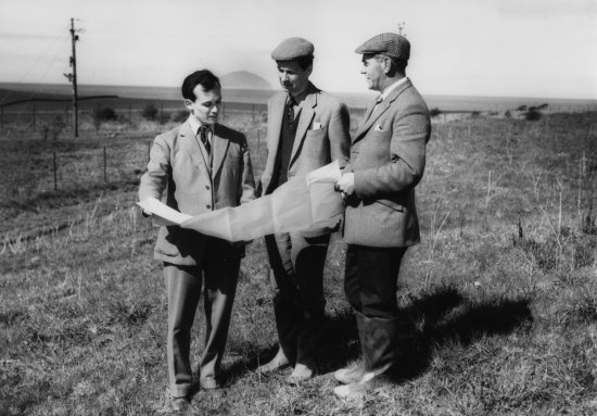 Charles Gordon (left) was the driving force behind the construction of the Girvan Distillery. He lived in a caravan on site to ensure his vision became a reality. Charles was instrumental in the Girvan Distillery being built in only 8 months.