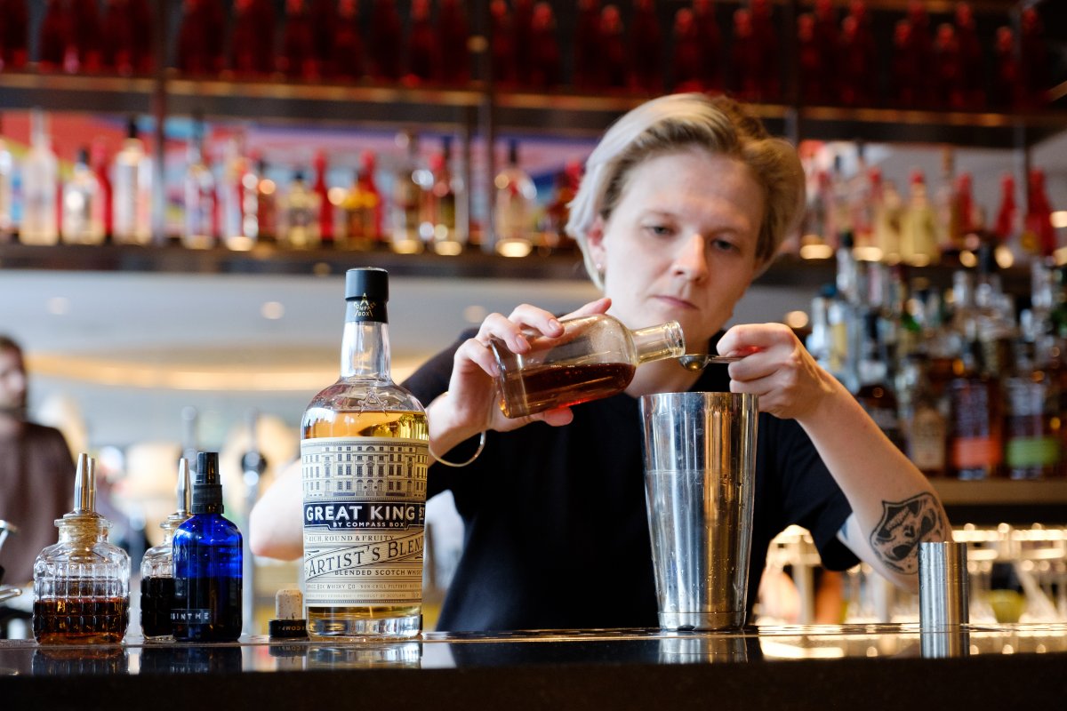 Compass Box Announces Winner Of The Circle Bartender Competition