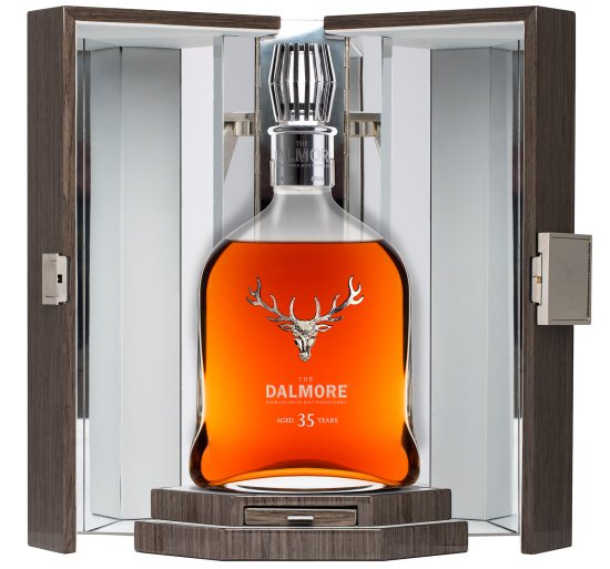 The Dalmore 35 matured in Bourbon barrel, a Matusalem Sherry Butt and a Port Colheita Pipe.