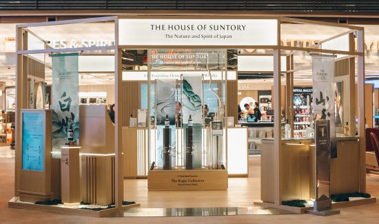 The House of Suntory at Singapoe Changi airport.